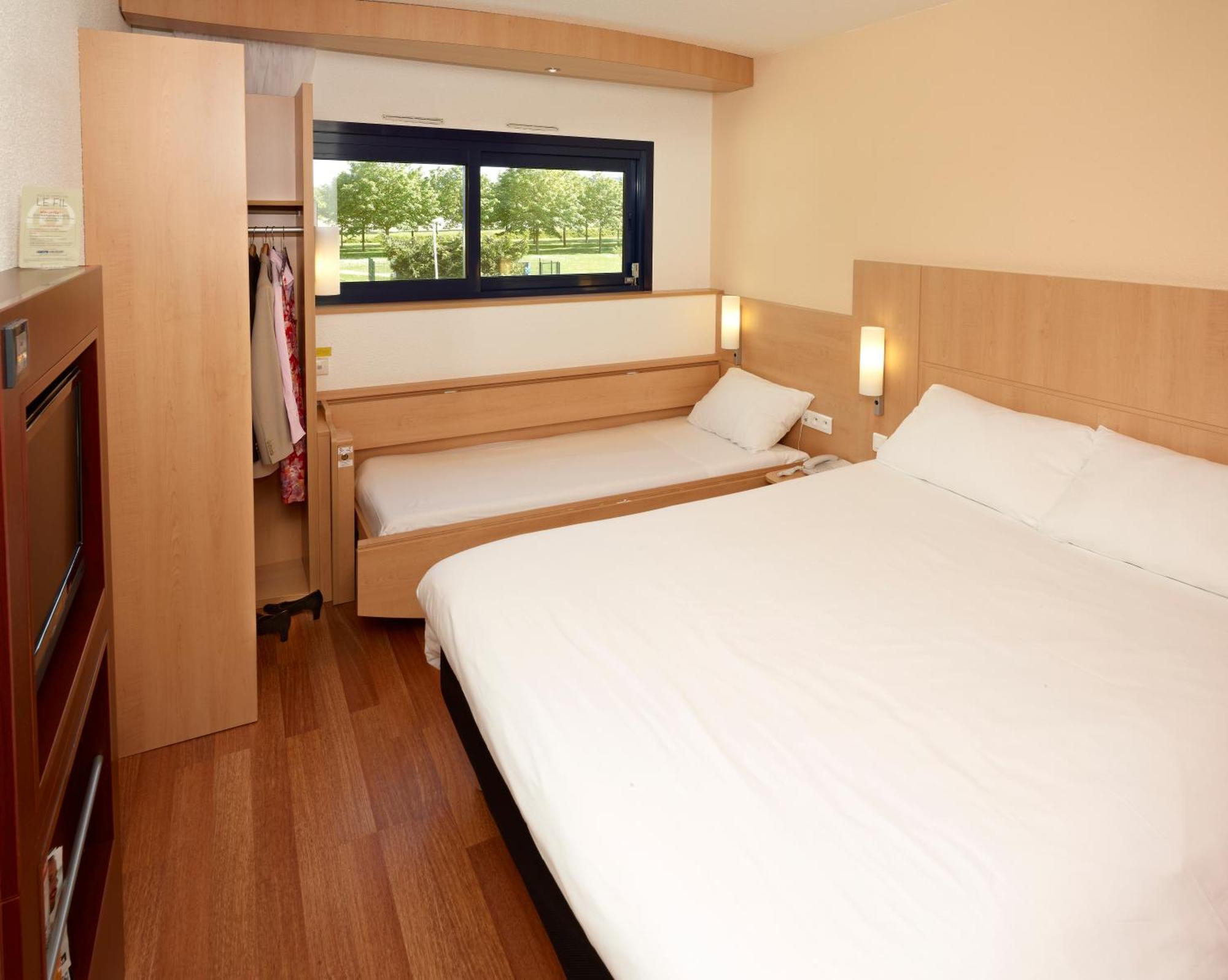Hotel Ibis Site Du Futuroscope Chasseneuil-du-Poitou Zimmer foto