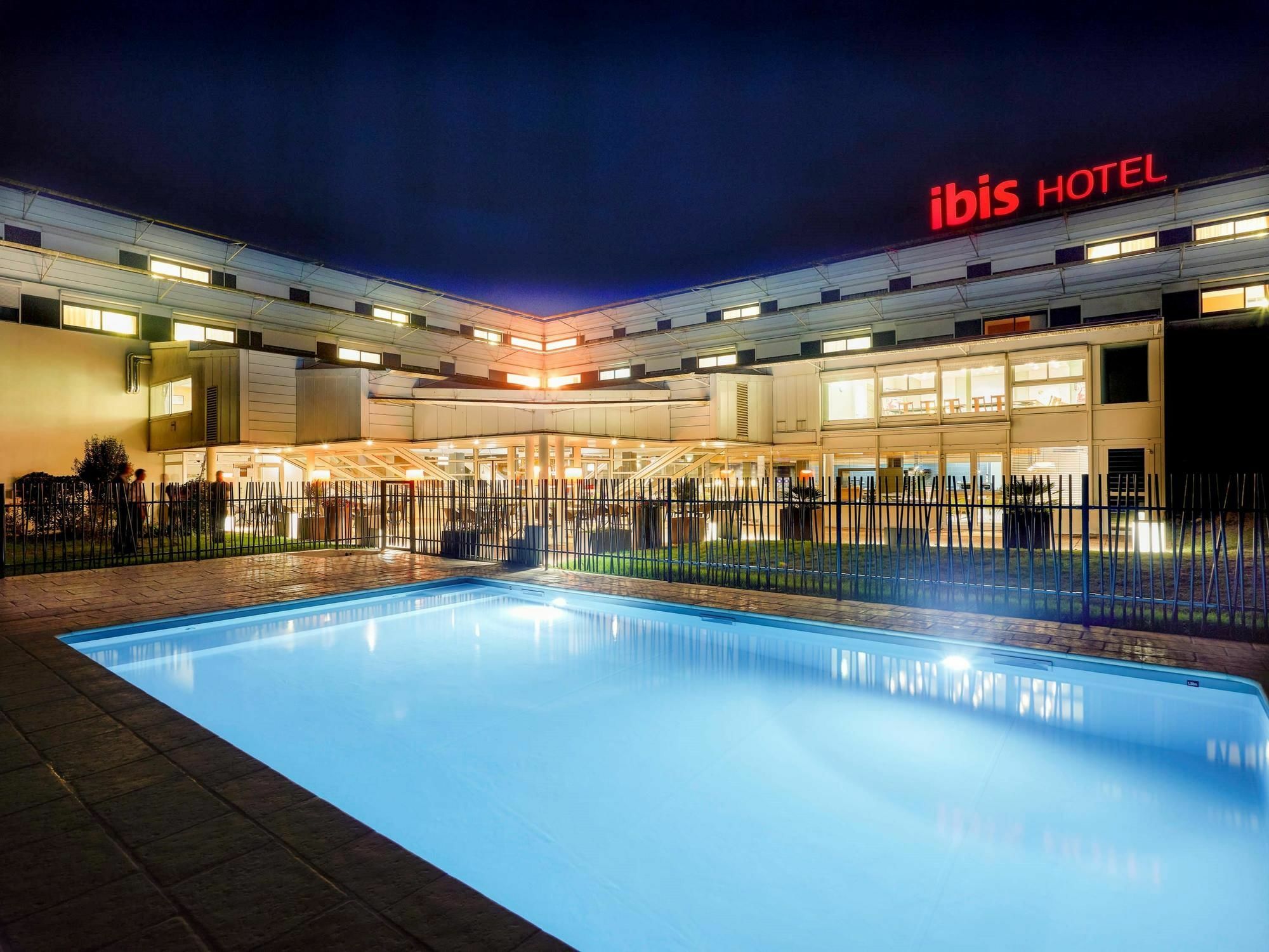 Hotel Ibis Site Du Futuroscope Chasseneuil-du-Poitou Exterior foto